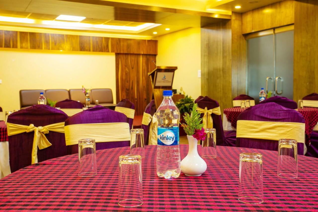 Hotel Lake Paradise Pokhara Extérieur photo