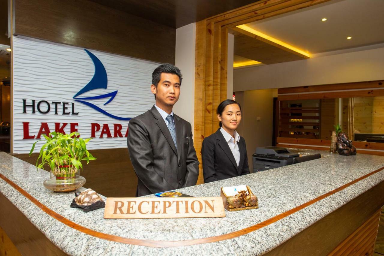 Hotel Lake Paradise Pokhara Extérieur photo
